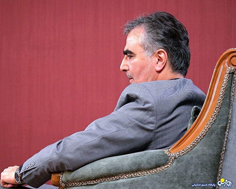 تعیین نرخ دلار و طلا در دستان فرزین